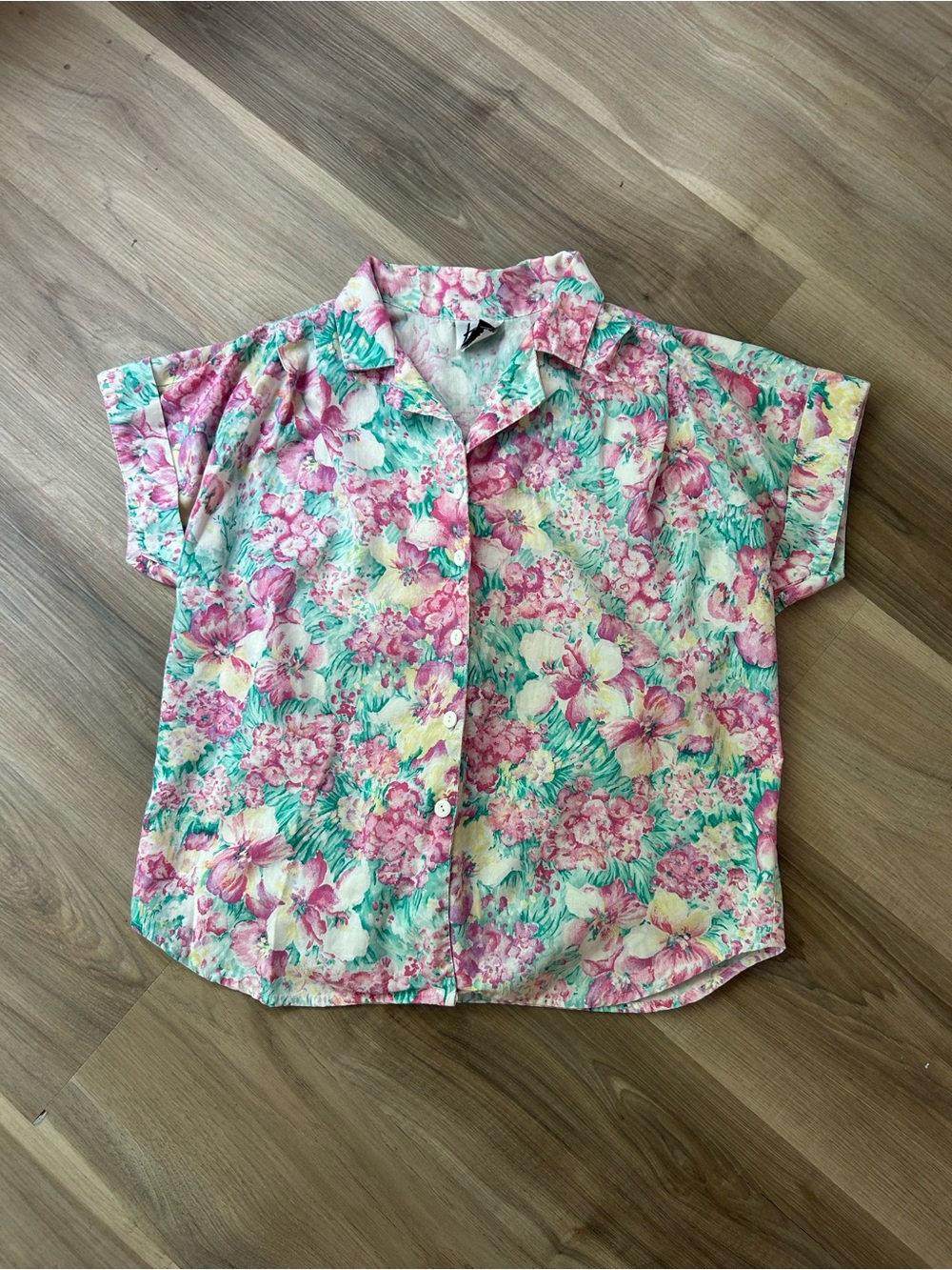 80’s Vintage Tapestry multicolor pastel floral button down shirt